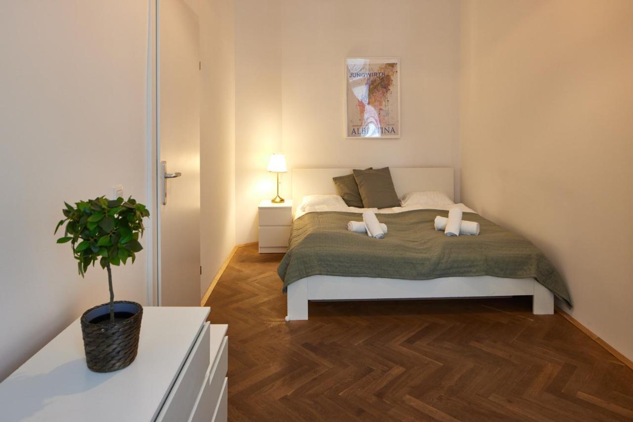 Beautiful Restored - Close To Metro - II Viena Exterior foto